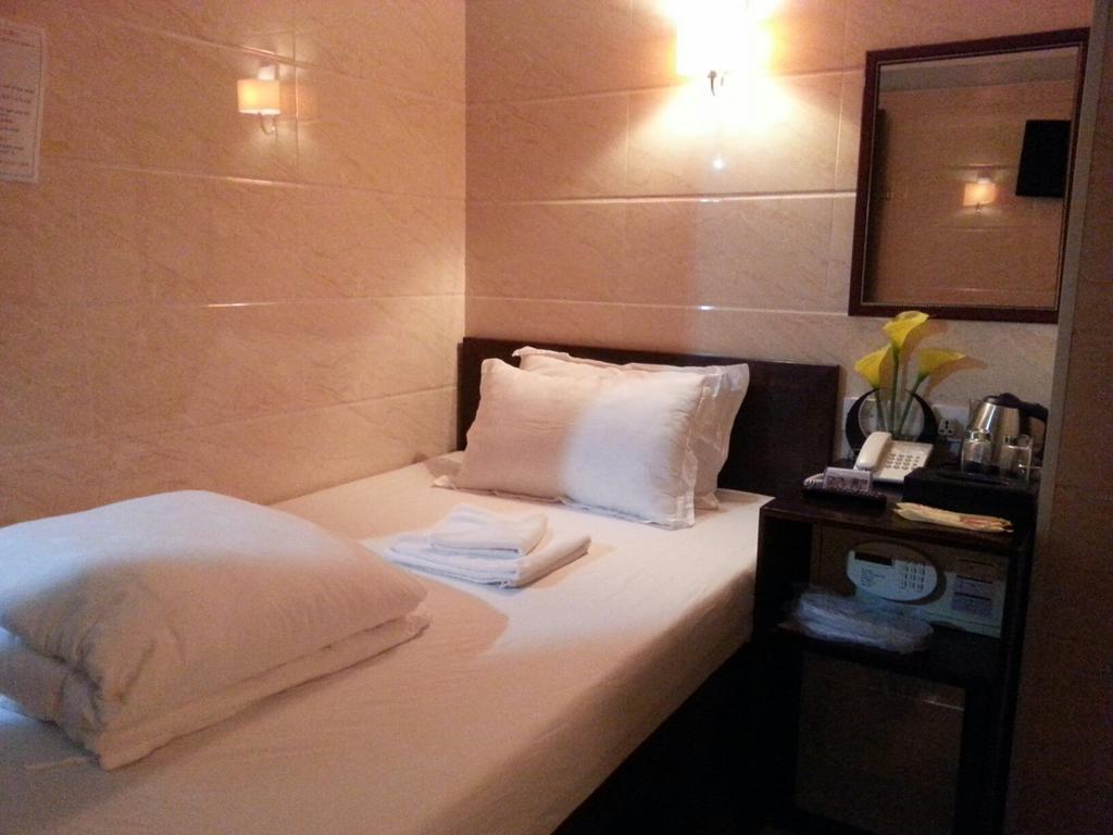 Sun Guest House Хонконг Екстериор снимка